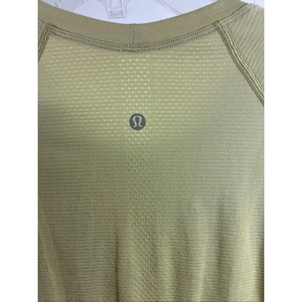 Lululemon Short Sleeve Swiftly Tech 2.0 in Yellow Size 8